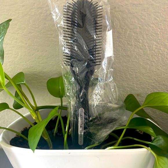 Paul Mitchell Pro Tools 407 Styling Brush - Picture 2 of 2